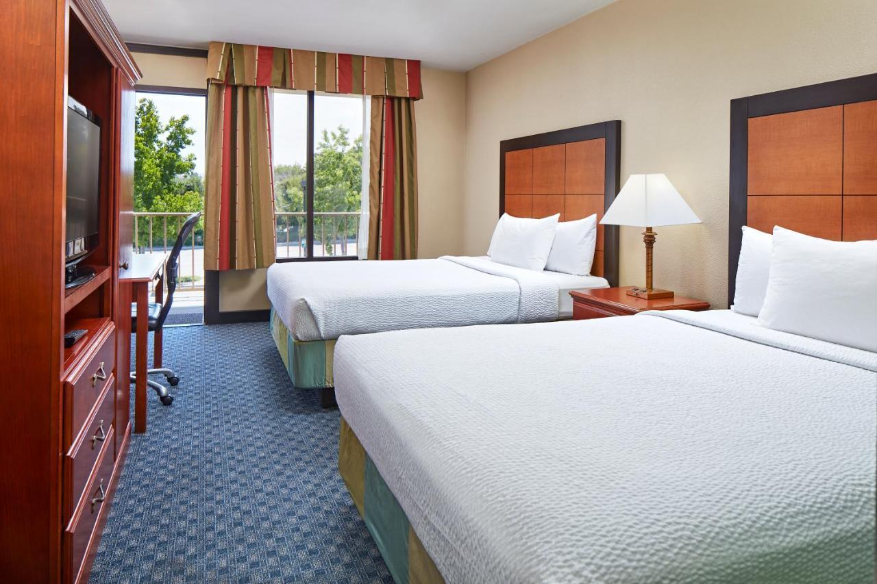 La Quinta By Wyndham Thousand Oaks-Newbury Park Extérieur photo
