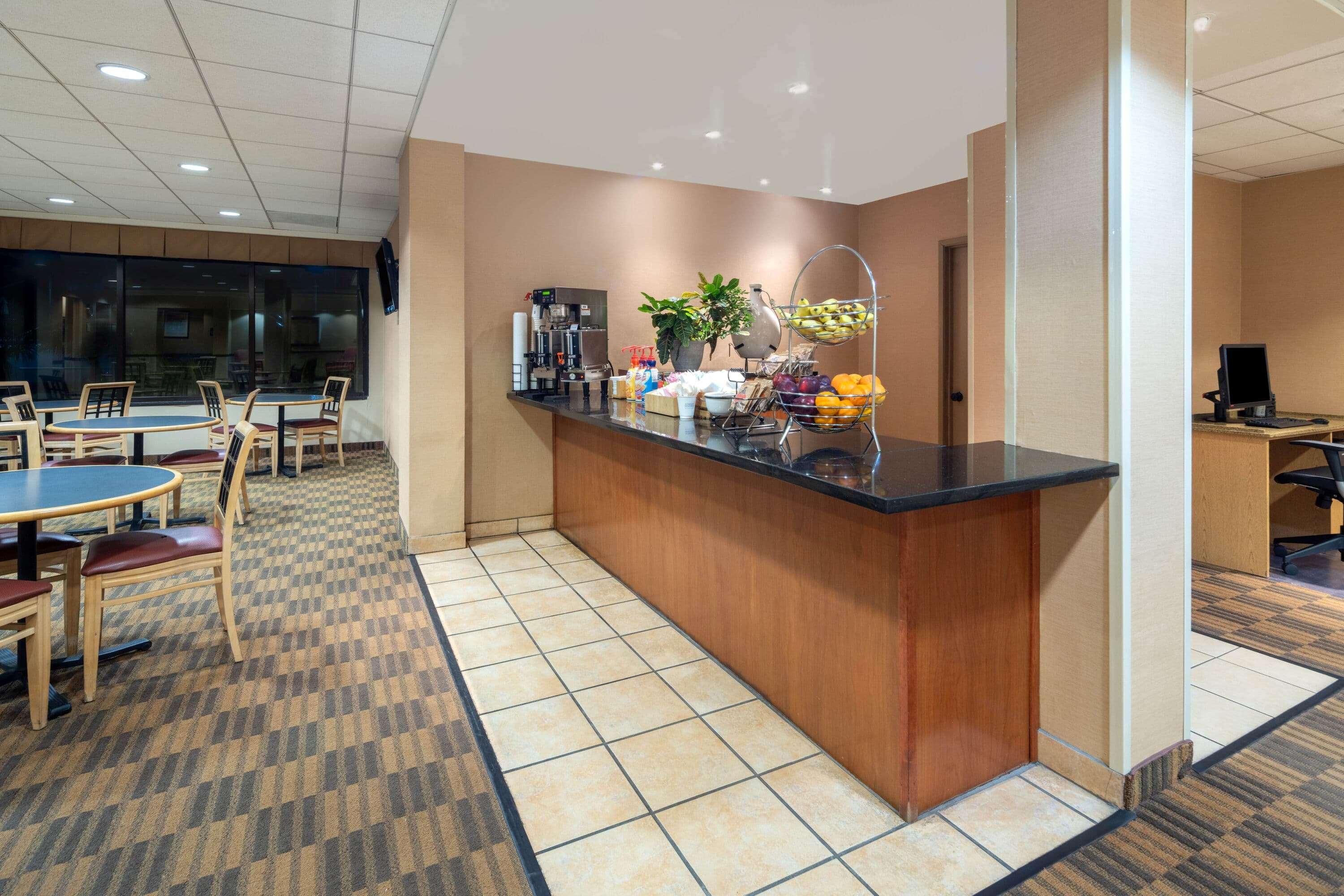 La Quinta By Wyndham Thousand Oaks-Newbury Park Extérieur photo