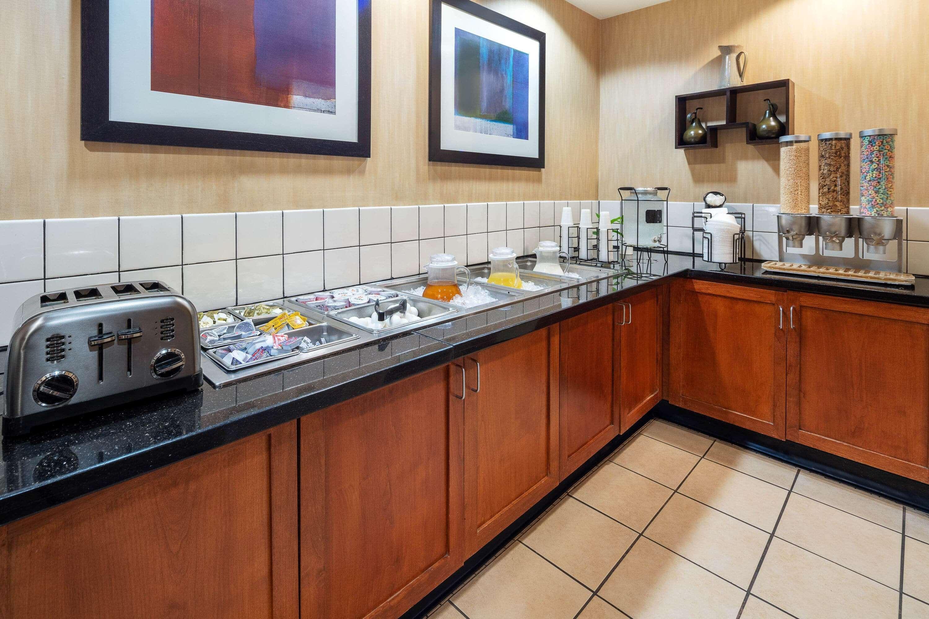 La Quinta By Wyndham Thousand Oaks-Newbury Park Extérieur photo