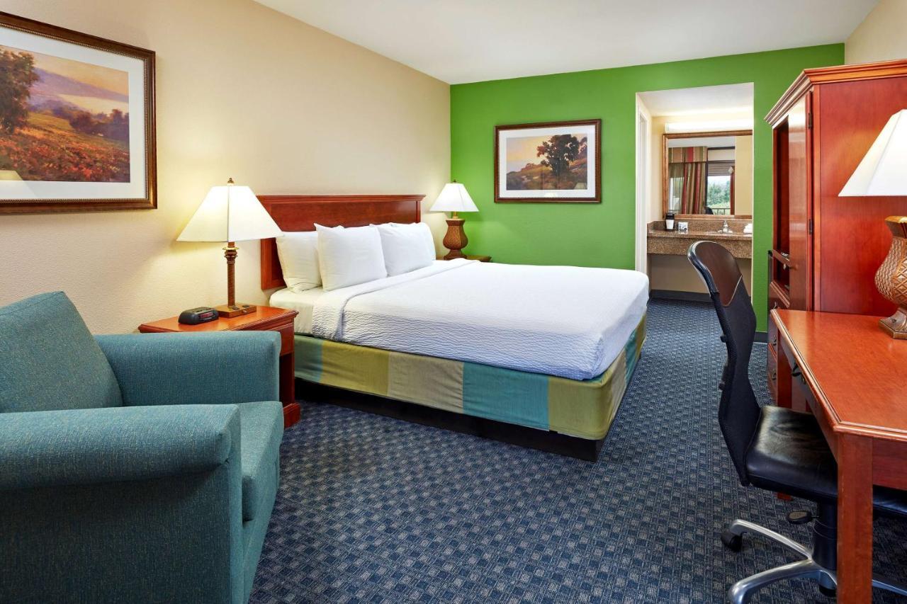 La Quinta By Wyndham Thousand Oaks-Newbury Park Extérieur photo