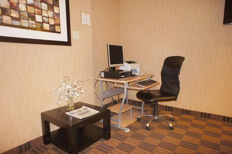 La Quinta By Wyndham Thousand Oaks-Newbury Park Extérieur photo